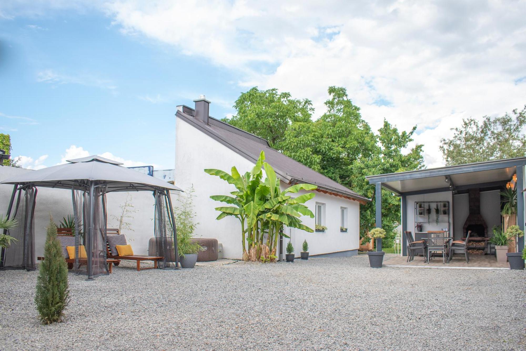 Goodlife Holiday House - Family & Friends Pozega Exterior foto